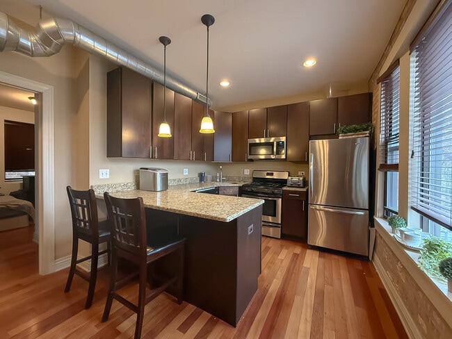 Photo - 1946 W Newport Ave Unit 3E