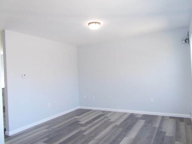 Photo - 288 Ginger Ln