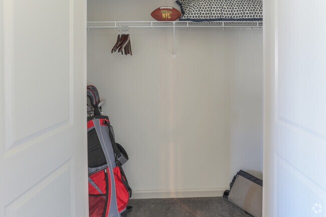 2BR,2BA,-Madison