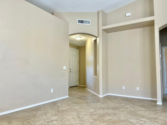 Photo - 6660 E Roland St