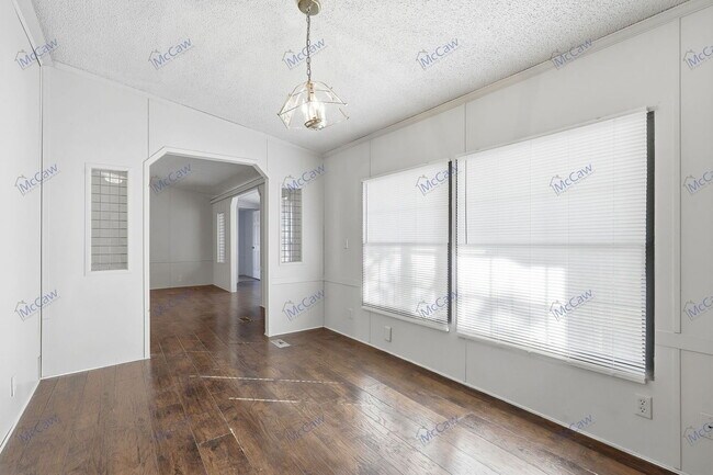 Photo - 13665 FM2331