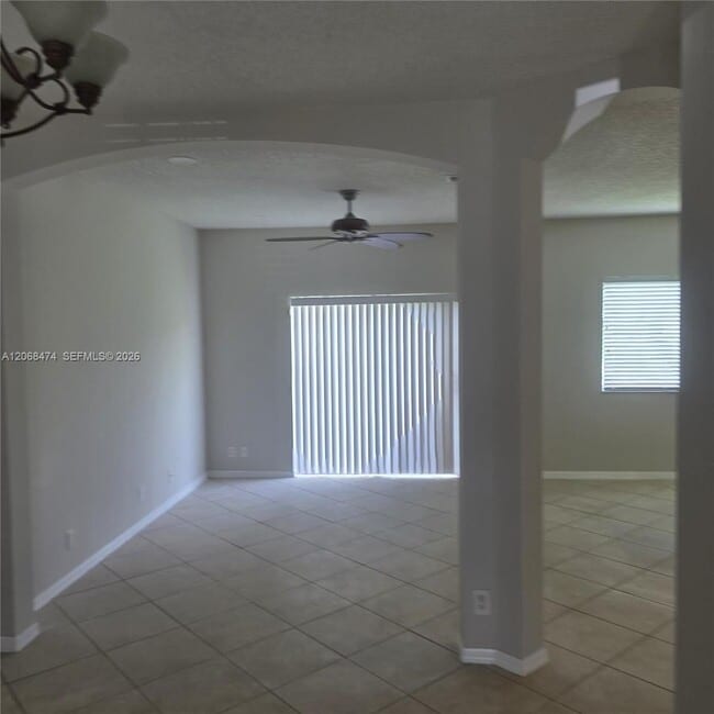 Photo - 4730 Lago Vista Dr