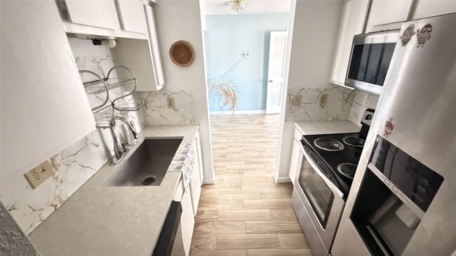 Building Photo - 6200 W Tidwell Rd Unit 1702