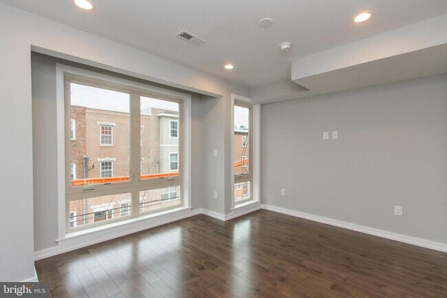 Photo - 908 S 21st St Unit B
