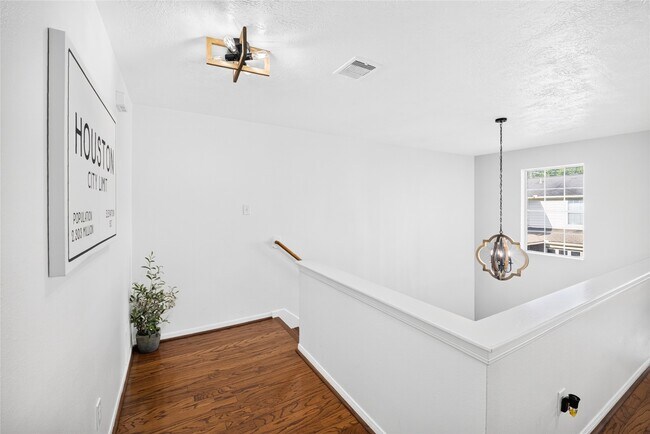 Photo - 1308 Andrews St