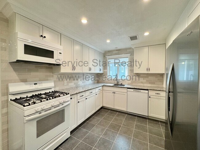 Photo - 2908 E Avalon Dr