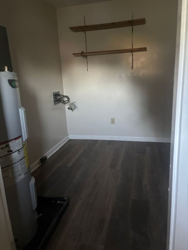 Photo - 312 Wood Haven Dr