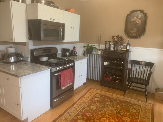 97 Lexington Ave Unit 3