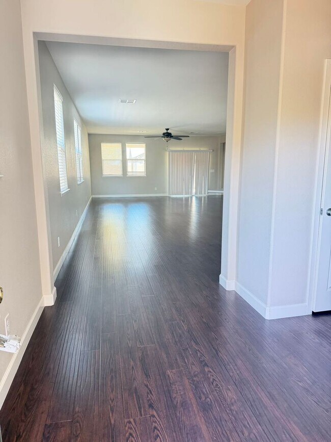 Photo - 706 Topocoba St