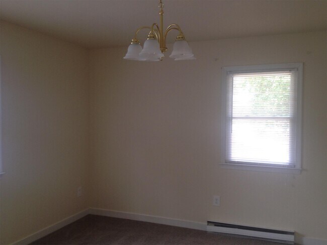 Photo - 6111 Mechanicsville Tpke