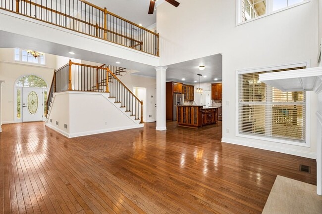 Photo - 2624 Crest Valley Dr