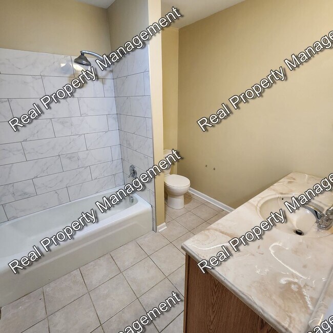 Photo - Updated Main Floor Two Bed 1.5 Bath Apartment