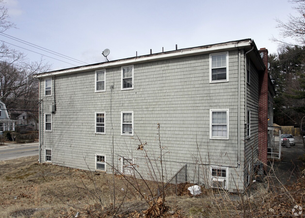 Photo - 295 Woonasquatucket Ave