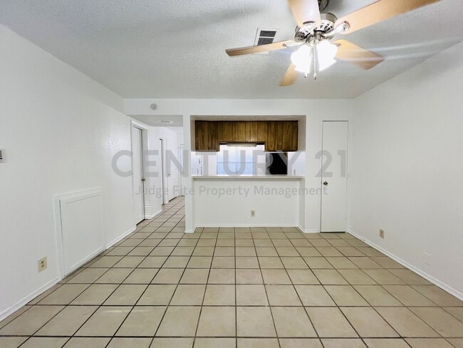 Photo - Recently Refreshed 2/2.5 Within Walking Distance to UNT Ready For Move-In!