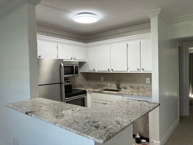 Photo - 650 Horizon St E Unit 107