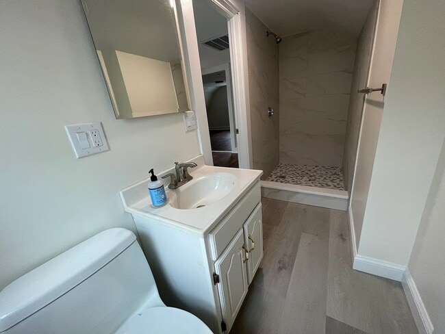Photo - 249 Summer St Unit 2 - 23