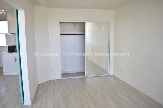 Photo - University Villa 1/1/1 (Conveniently Located) Unit 604