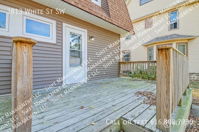 Photo - 3813 White St SW