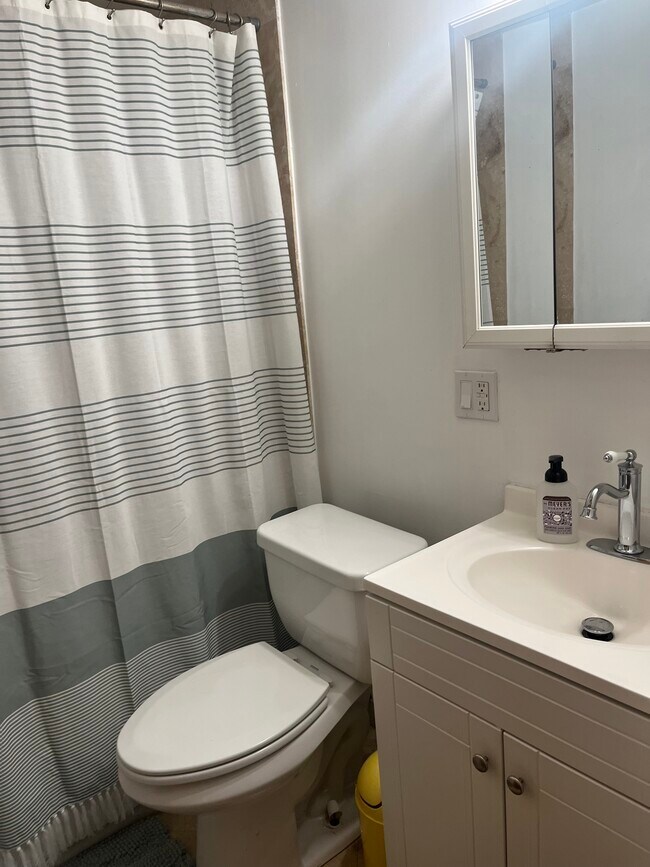 Photo - 145 Endicott St Unit 3