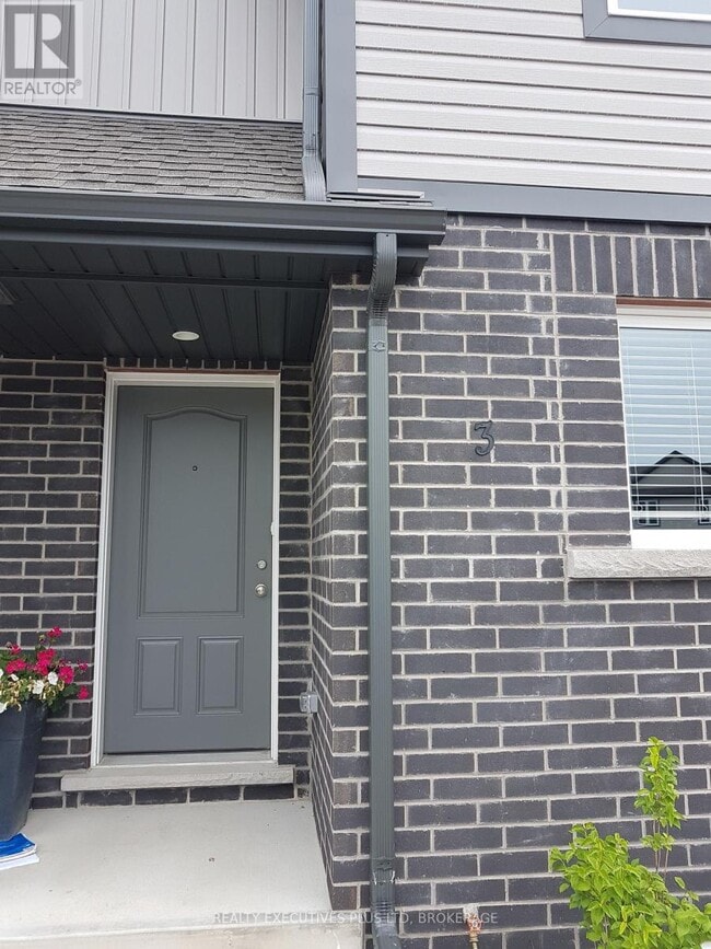 Photo - 7768 Ascot Cir