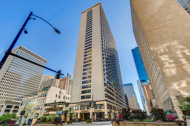 Building Photo - 535 N Michigan Ave Unit 808 Rental