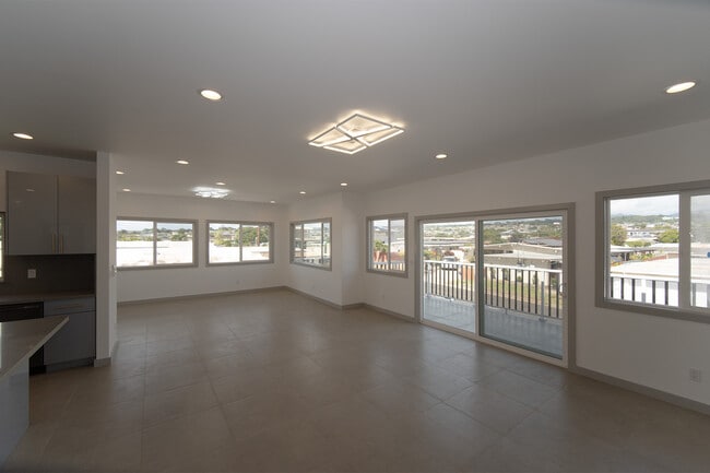 Photo - 733 Hoopai St