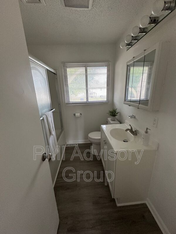 Photo - 7132 SW Lario Ln
