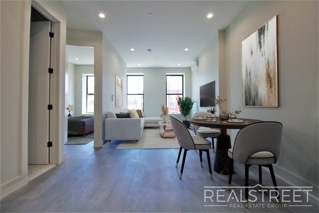 Photo - 697 Dekalb Ave