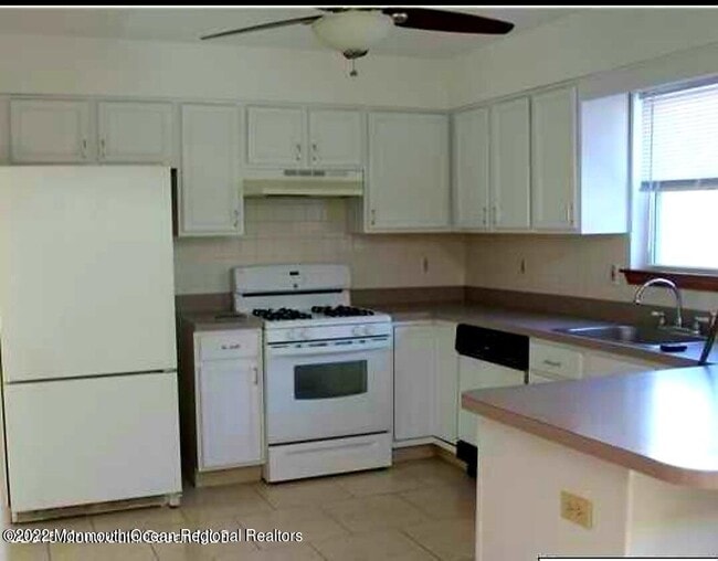 Photo - 319 Church St