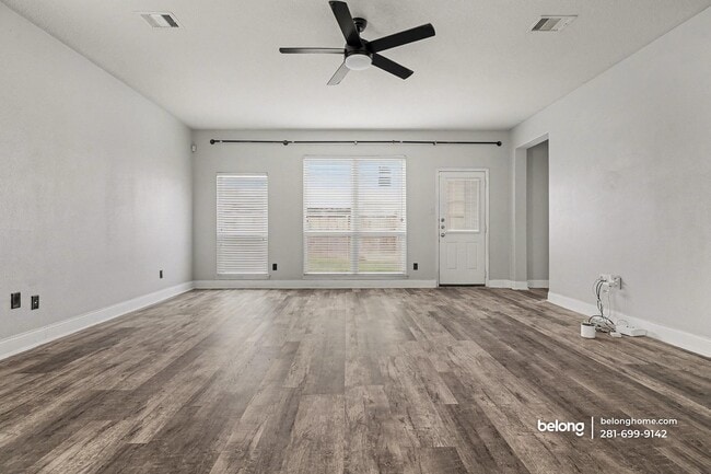 Photo - 9997 Knob Hollow Way