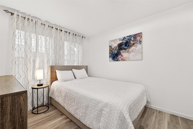 Photo - 15811 Natchez Brook Ln