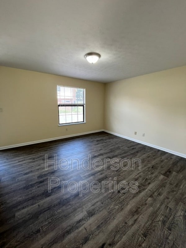 Photo - 1347 N 6th St