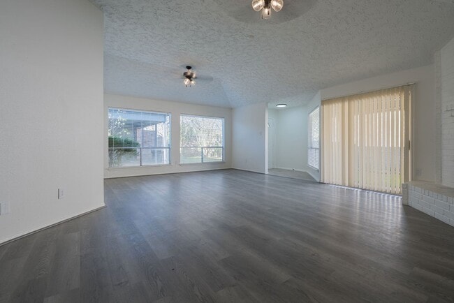 Photo - 16127 Olive Glen Dr