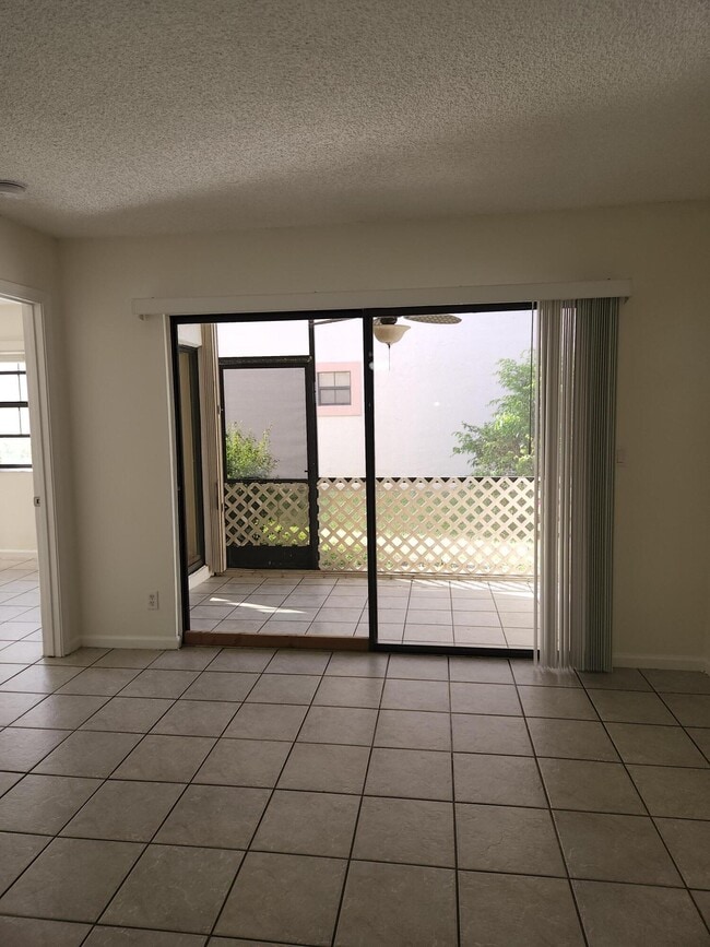 Photo - 3171 Leewood Terrace Unidad L134