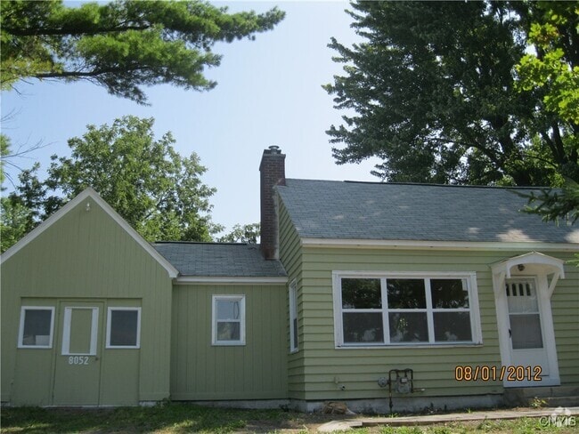 Building Photo - 8052 Oswego Rd Rental