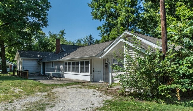 Photo - 115 E 16th St