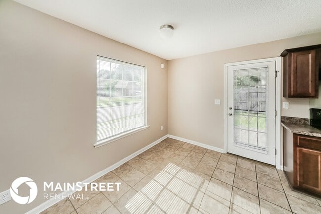 Photo - 10050 Mill Hill Ave