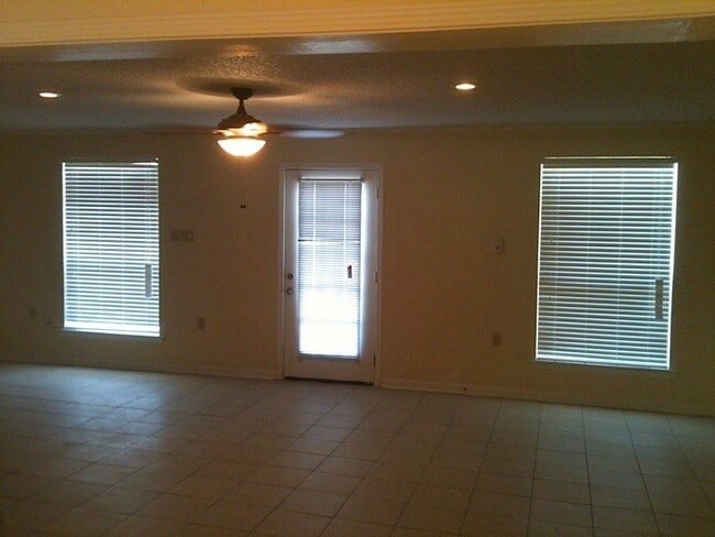 Photo - Central 3BR Home