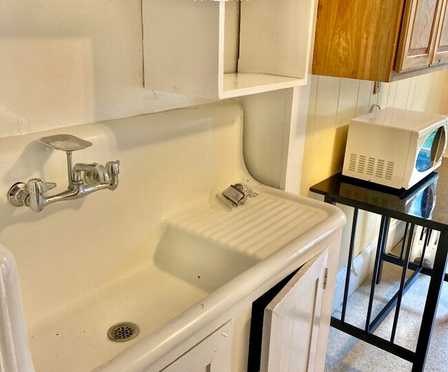Photo - 321 Dryden Rd Unit 3
