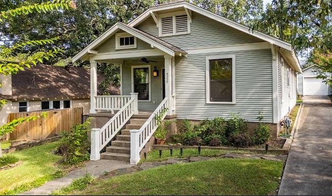 Photo - 4920 Lee Ave