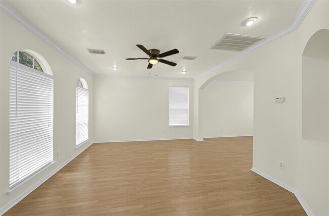 Photo - 15322 Vintage Oak Ln