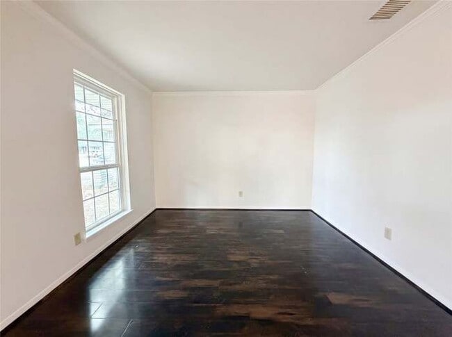 Photo - 4203 Fallen Oaks Dr