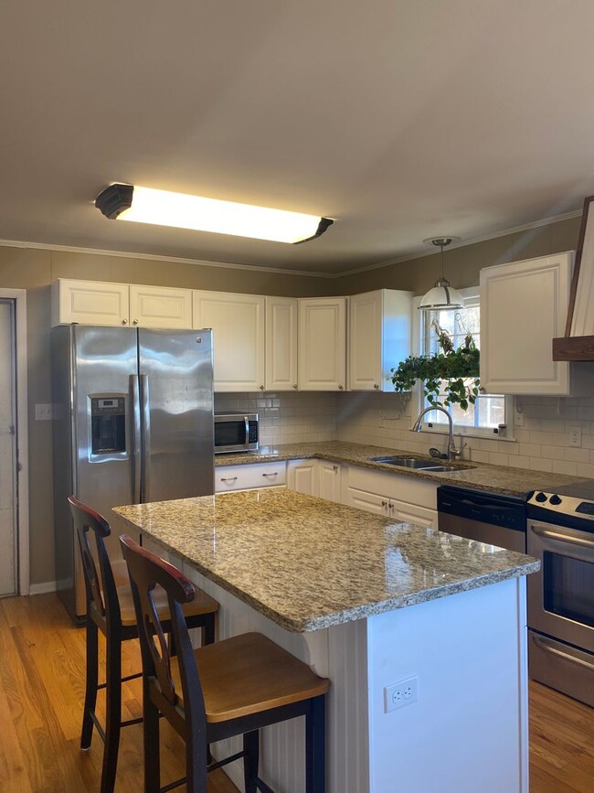 Photo - Beautiful home in Forest Heights | MAY BE AVAILABLE SOONER!