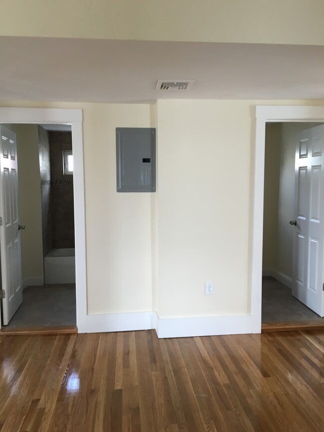 Photo - 63-65 Varney Street Unit 65-1