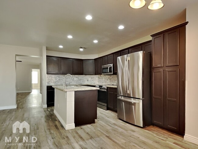 Photo - 4646 N 84th Ln