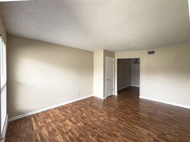 Photo - 2503-2503 E Morris Dr Unit 2501 E Morris Dr