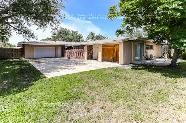 Photo - 650 NE 5th St