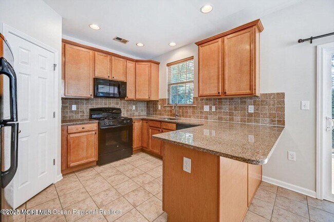 Photo - 245 Chickadee Ct