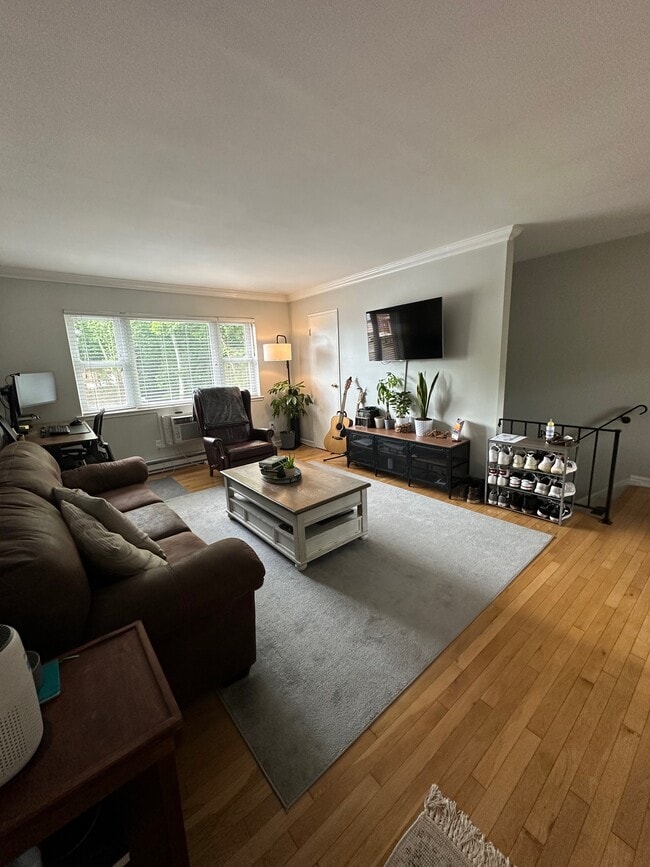 Photo - 422 Ringwood Ave Unit A208