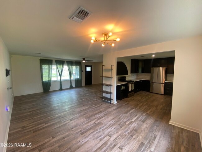 9922 N Parkview Dr